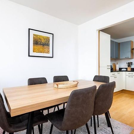 Lovely 2 Bedroom Apartment With Balcony Dublin Exterior photo