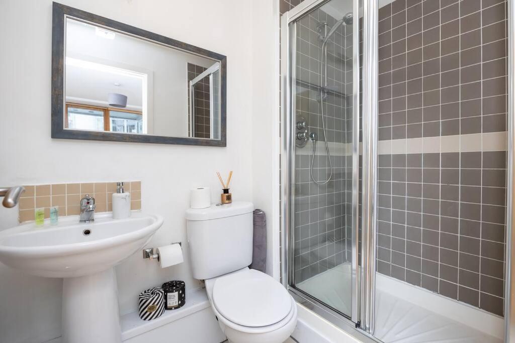 Lovely 2 Bedroom Apartment With Balcony Dublin Exterior photo